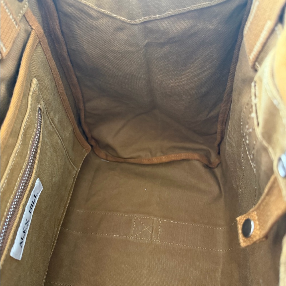 Alex Mill The Perfect Weekday Tote in Golden Khaki - Picture 9 of 11